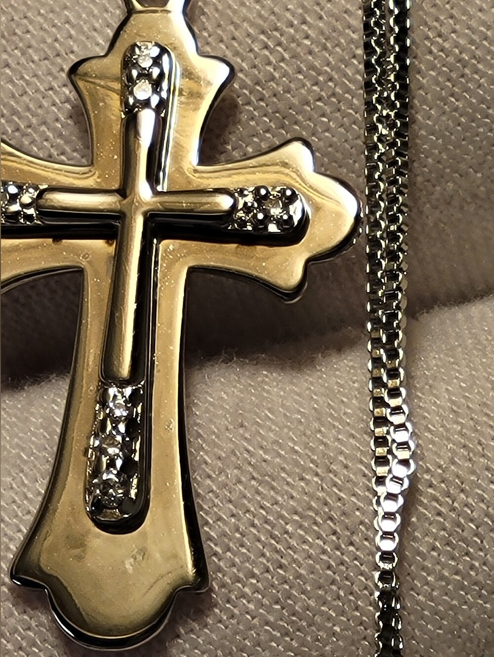 925 Sterling Silver Detailed Double Cross Pendant Necklace with Box Chain - Picture 4 of 4